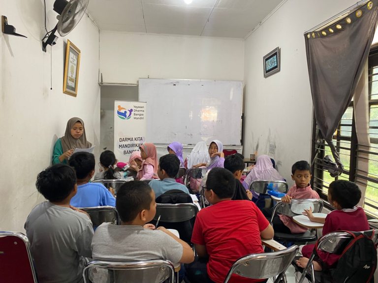 Sedekah Jariyahku - Kegiatan RMB - Kelas Sipintar 1